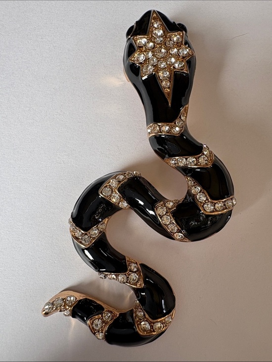 Jewelry - Black and Gold Crystal Snake Brooch/Pendant